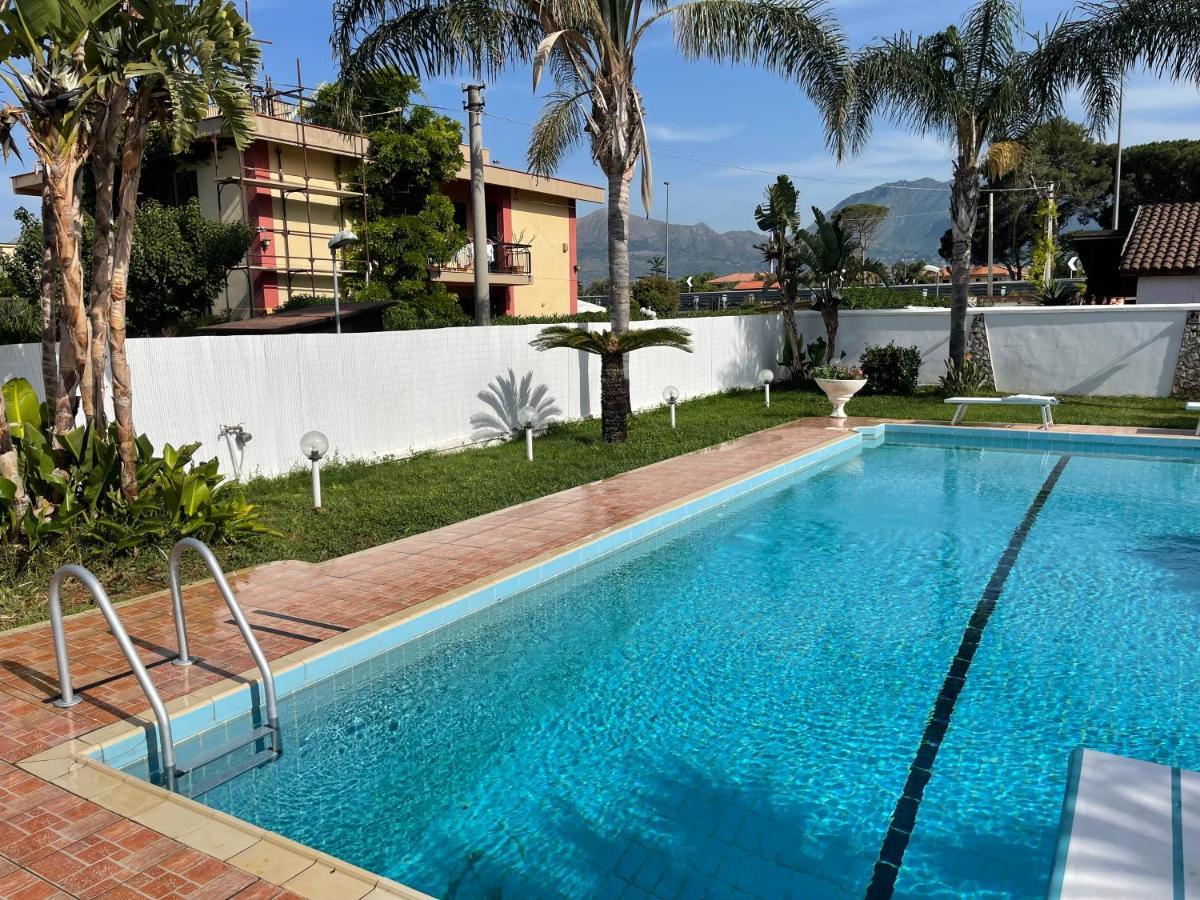 Casa Vacanze Villa Grace Villagrazia Di Carini Екстериор снимка